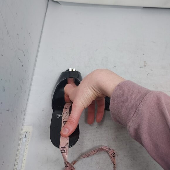 CHRISTIAN LOUBOUTIN Me Dolly Patent Leather Black Heel Sandal - Picture 10 of 11